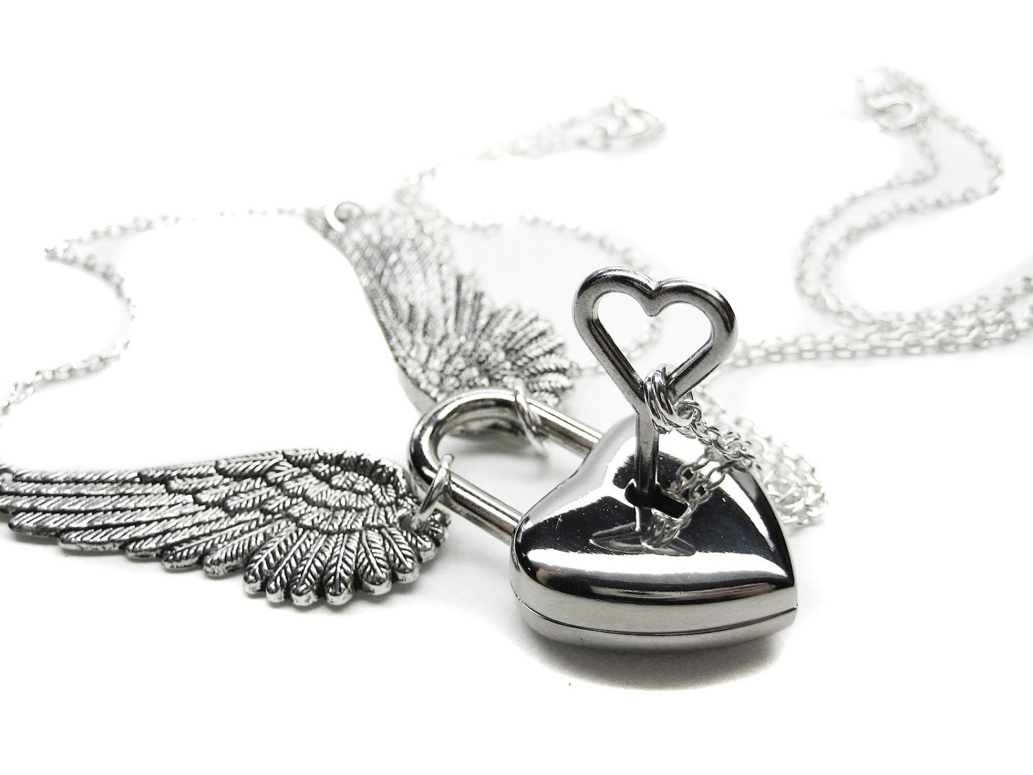 Angel Wing Necklace Set. Winged Heart Lock Necklace. Couples Silver Heart Skeleton Key Boyfriend Girlfriend Lovers Padlock Necklace Set