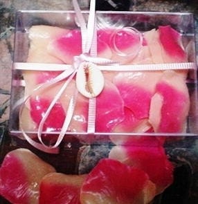 Rose Petal Soaps/25 Petals