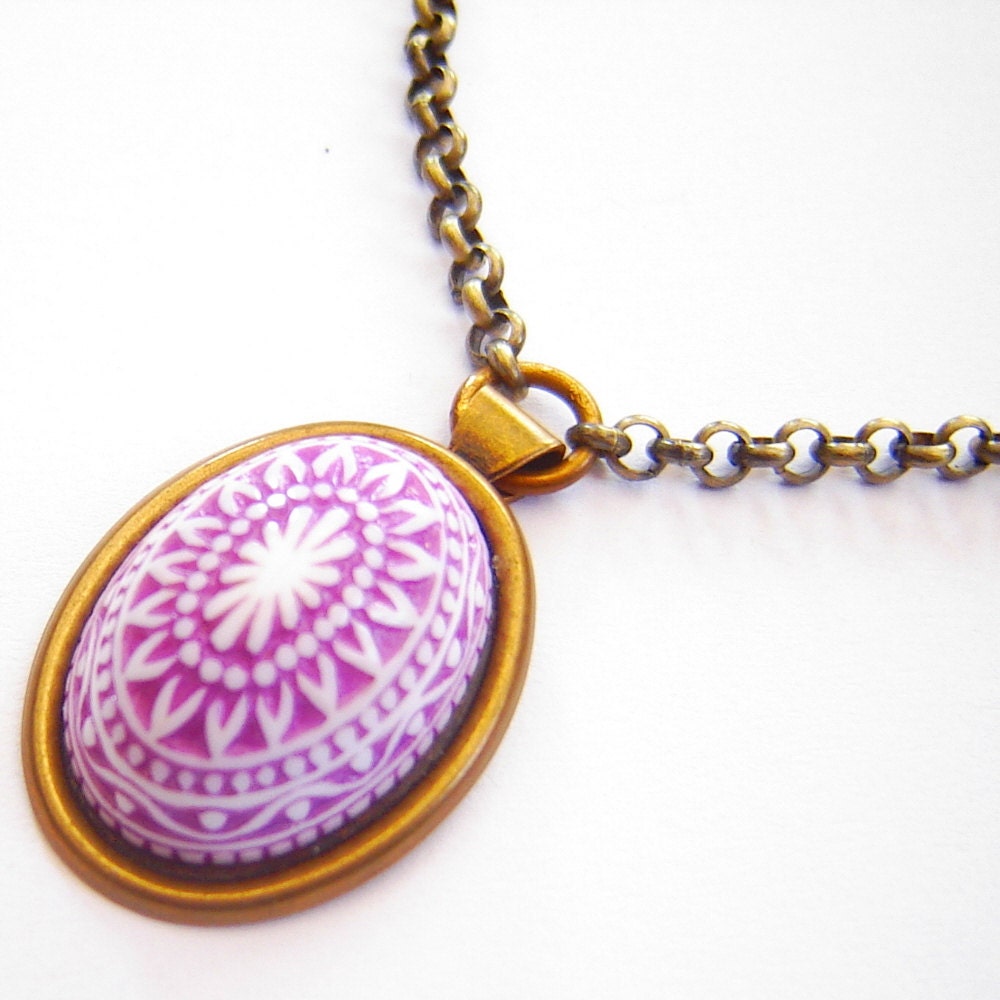 Brass Vintage Style Mosiac Plastic Cabochon White Lilac West German