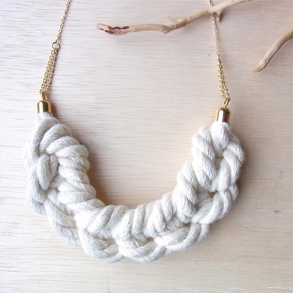 Ami Rope Smile Necklace - Natural