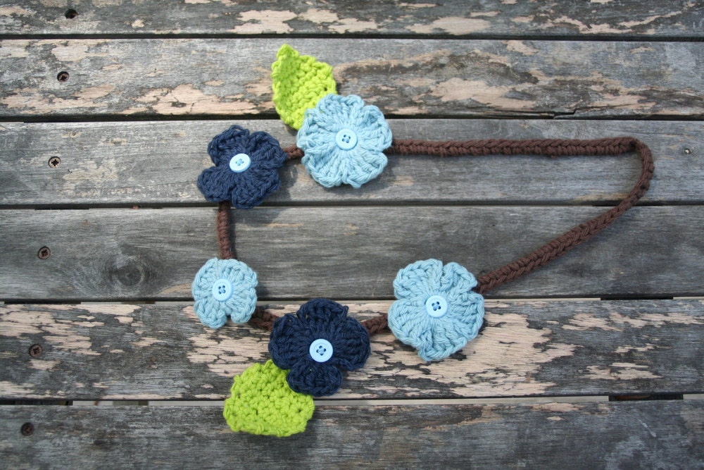 crocheted flower necklace for little girls in blue by yourmomdesigns(rts)