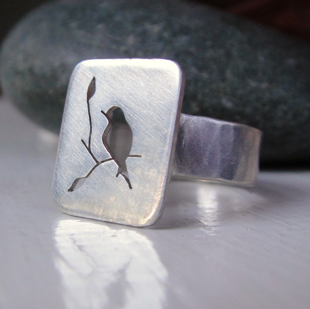 Bird Cutout Rectangle Ring