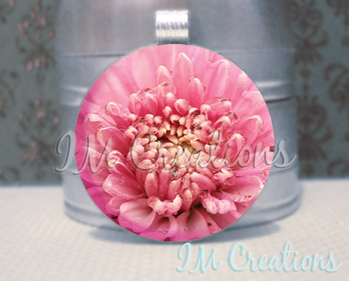 Round Wood Pendant Necklace - Center of Pretty Pink Flower (RND186)