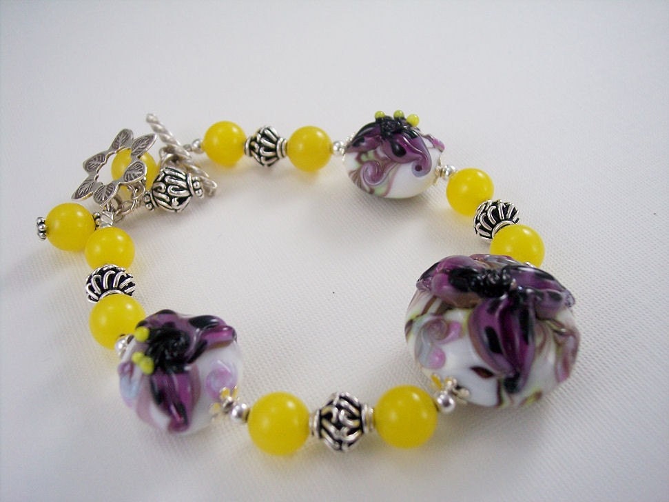 Lily Lampwork and Yellow Jade Gemstone Bracelet, BHV, SATEAM, EAS