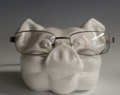 Pig eye glasses holder