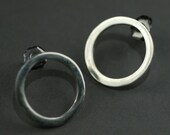 Small Silver Circle Black & White Posts
