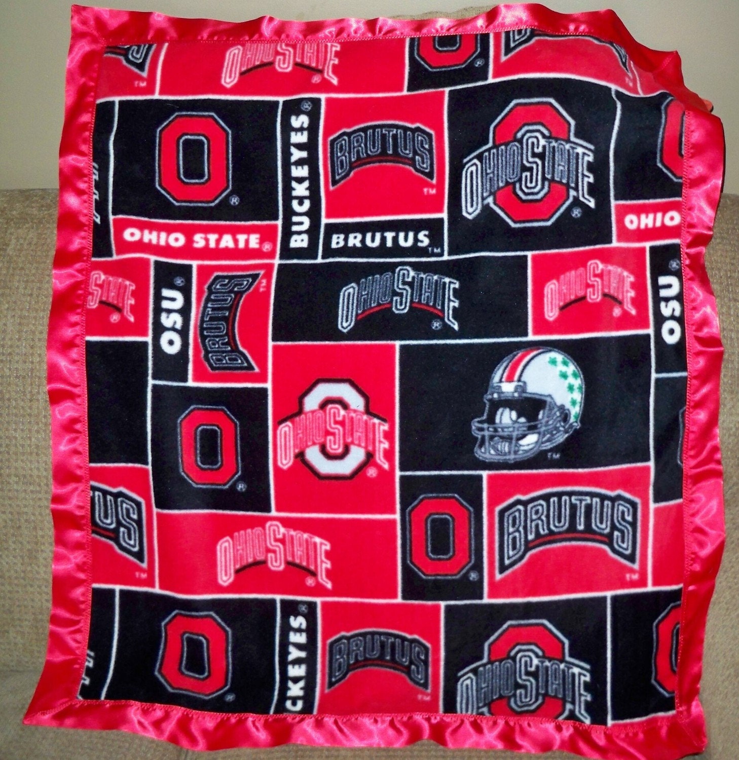 Ohio State Buckeye's Fleece and Flannel with Satin trim Blanket Throw