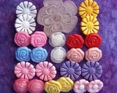 new shank buttons Flower Garden mixed floral pairs x25