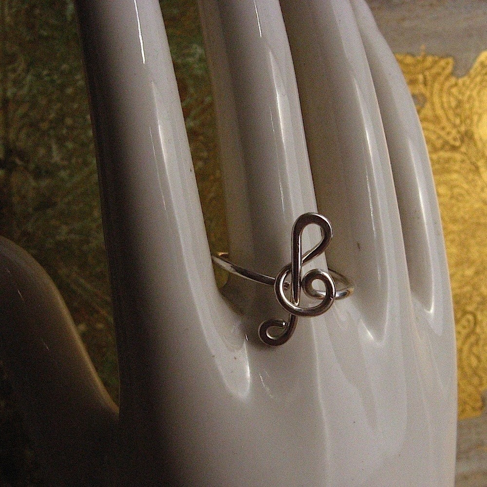 Treble Clef Ring