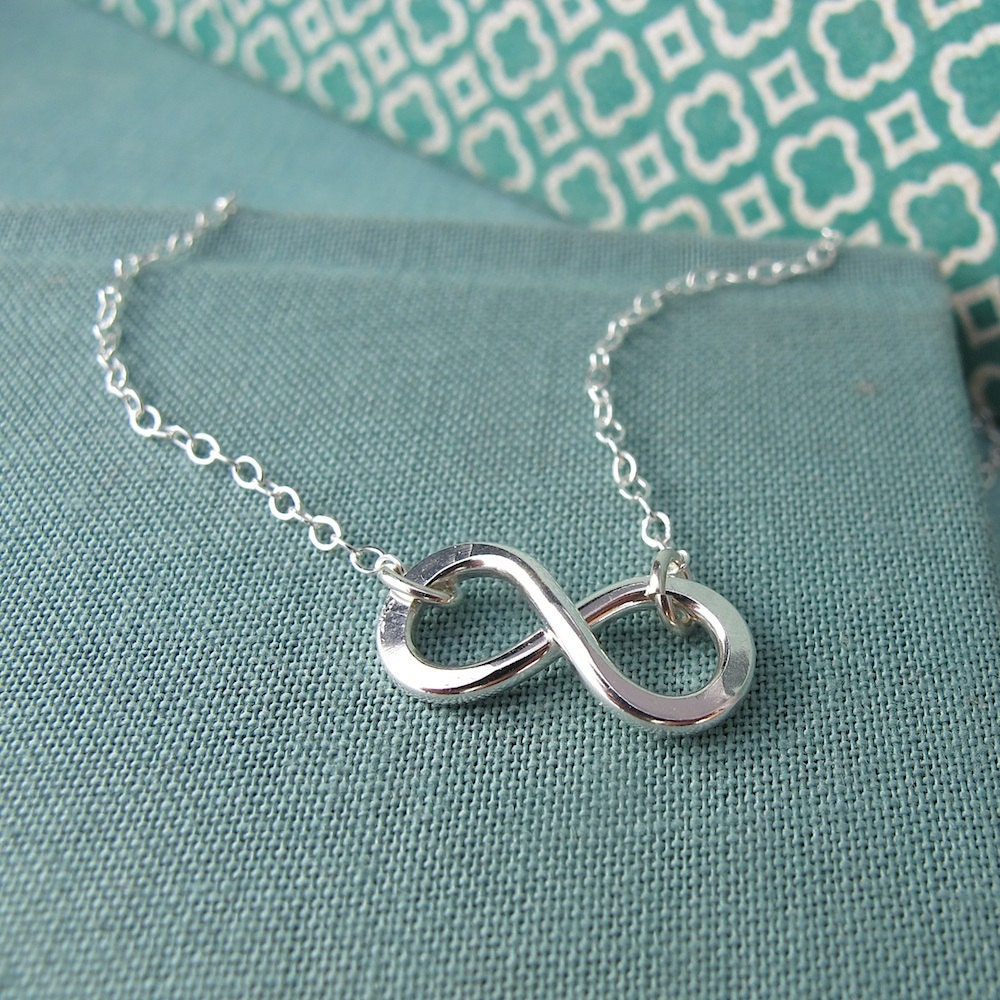 Infinity Necklace in Sterling silver