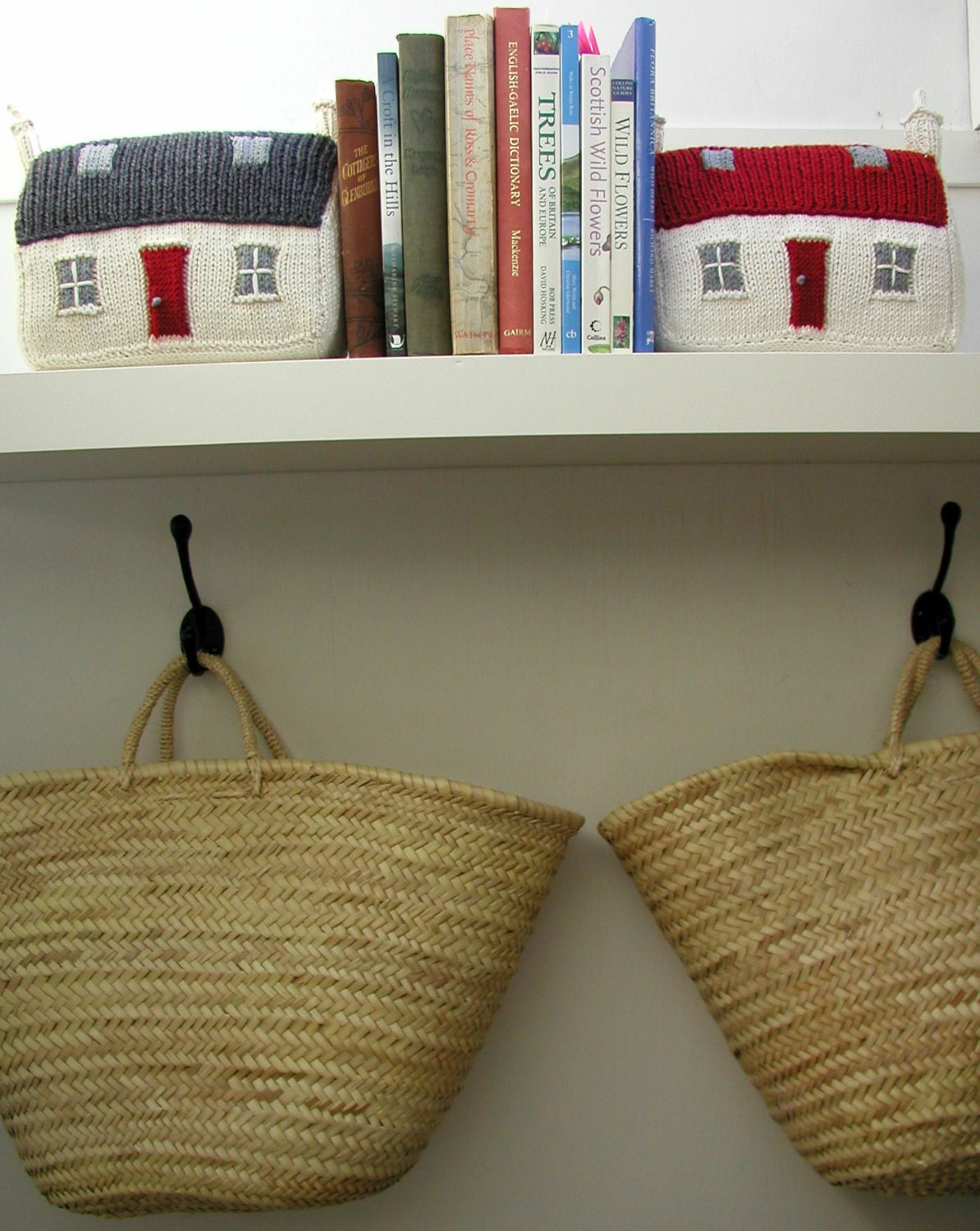 Instant Dowload PDF Knitting Pattern Red Roof Croft House