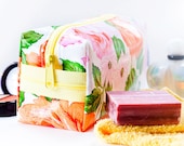 Makeup Bag Toiletry Kit Cosmetic Case Rose Oilcloth Medium