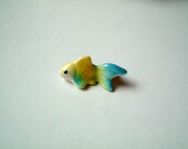 Miniature Light Blue Yellow Goldfish Figrine: mini animal, tiny animal, small animal, miniature fish, tiny fish, small fish, iammie