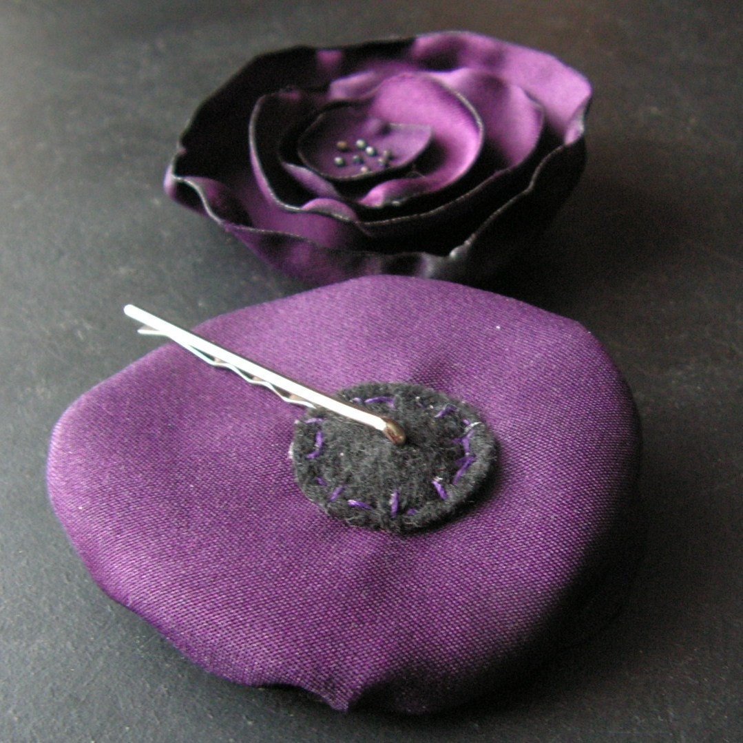 Picasso Moon - Set of 2 Flower Hair Pins