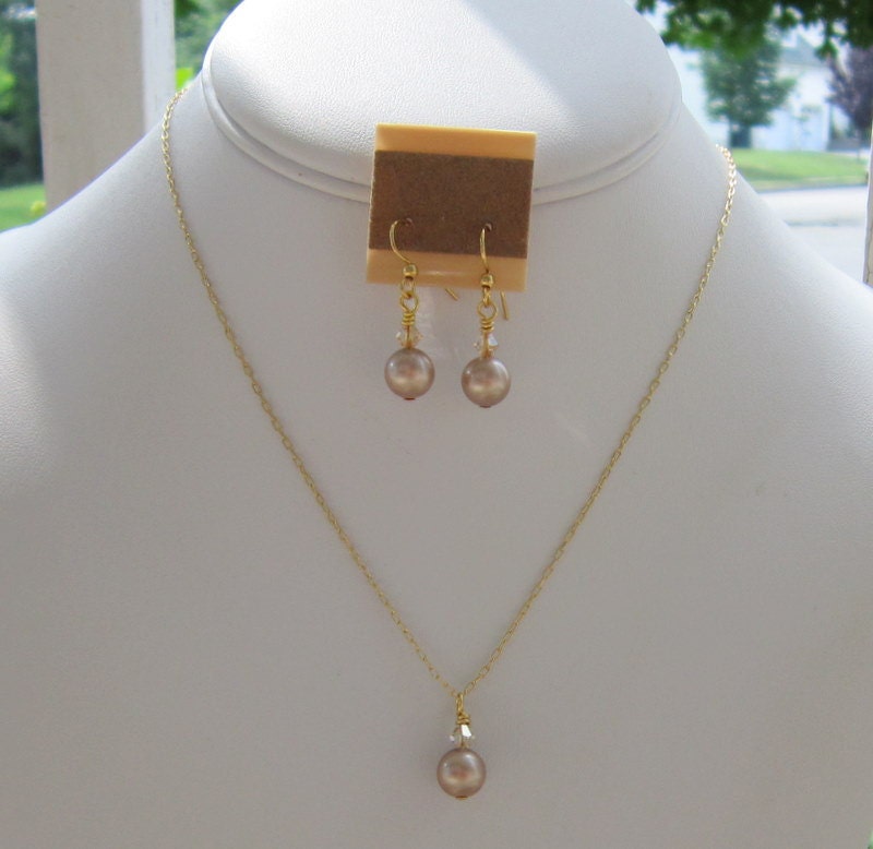 Champagne Necklace Set Bridesmaids Gold Almond Pearl and Gold Crystal, Simply Golden