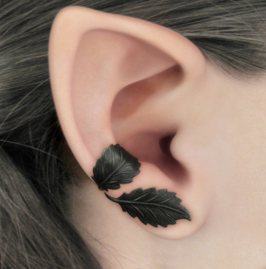 Dark Forest Right Ear Cuff - Black Leaves Filigree