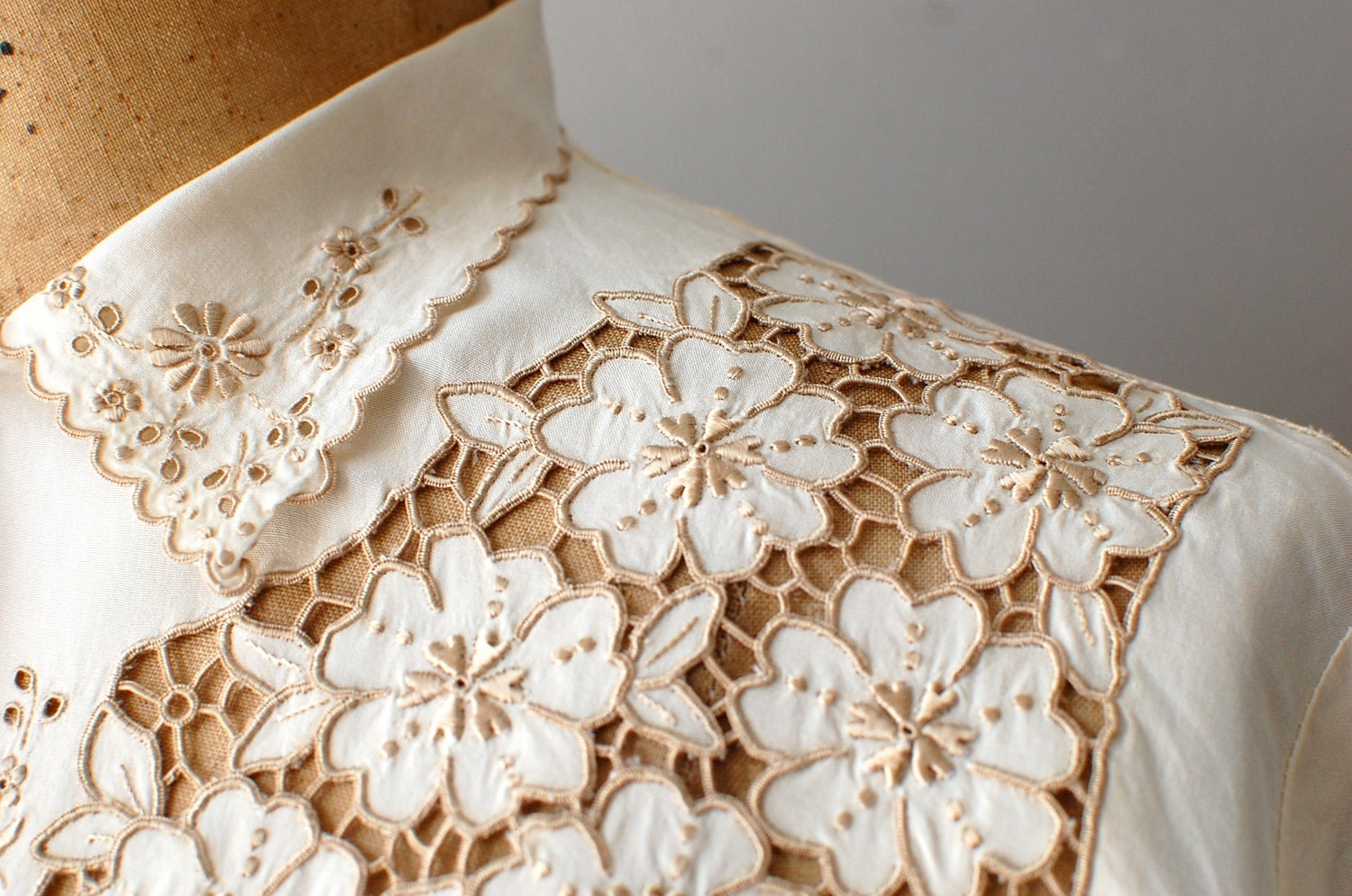1950s silk blouse / cutout lace blouse / silk cutwork top