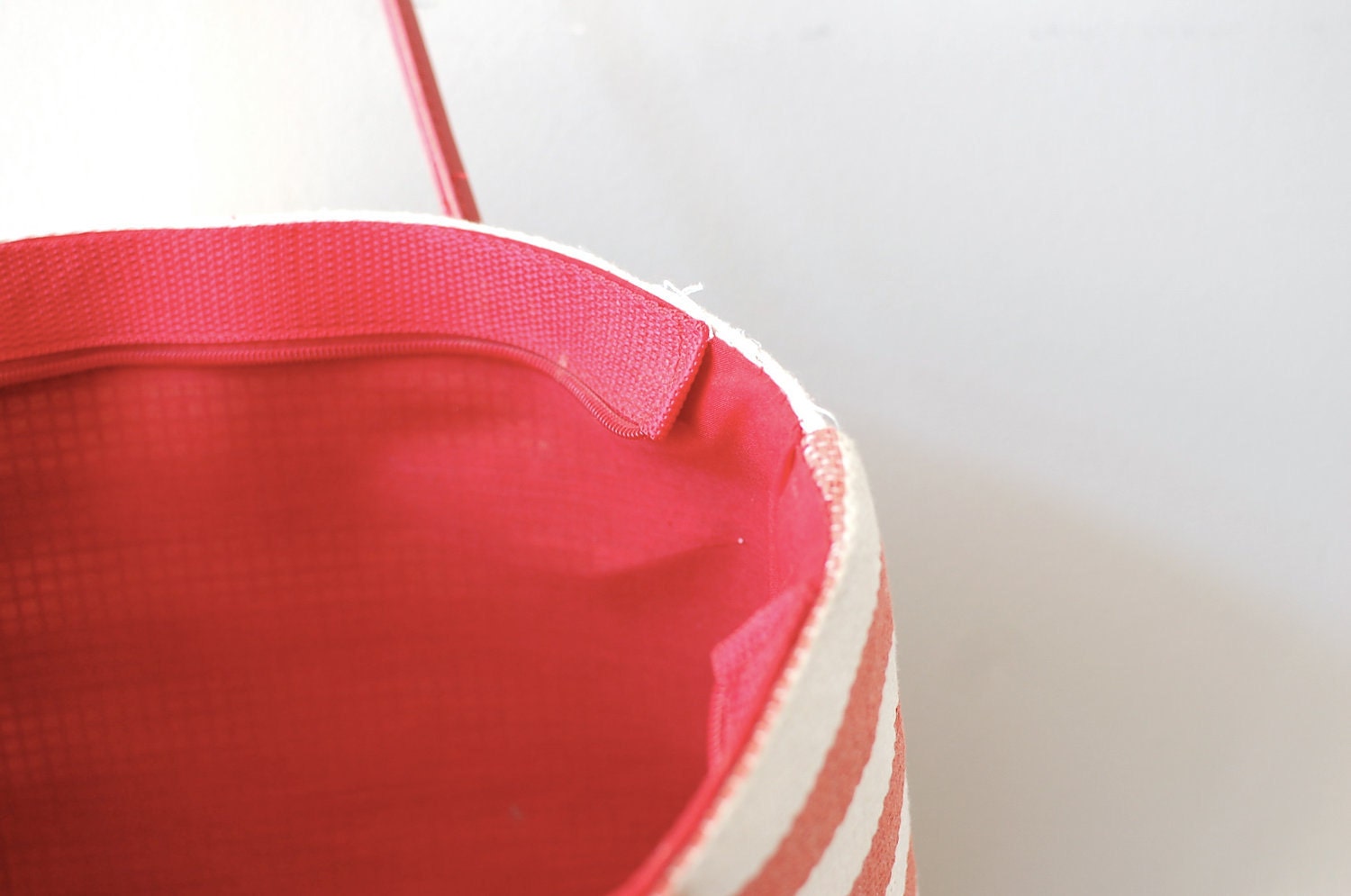 beach bag / straw tote / striped / Red Stripe bag