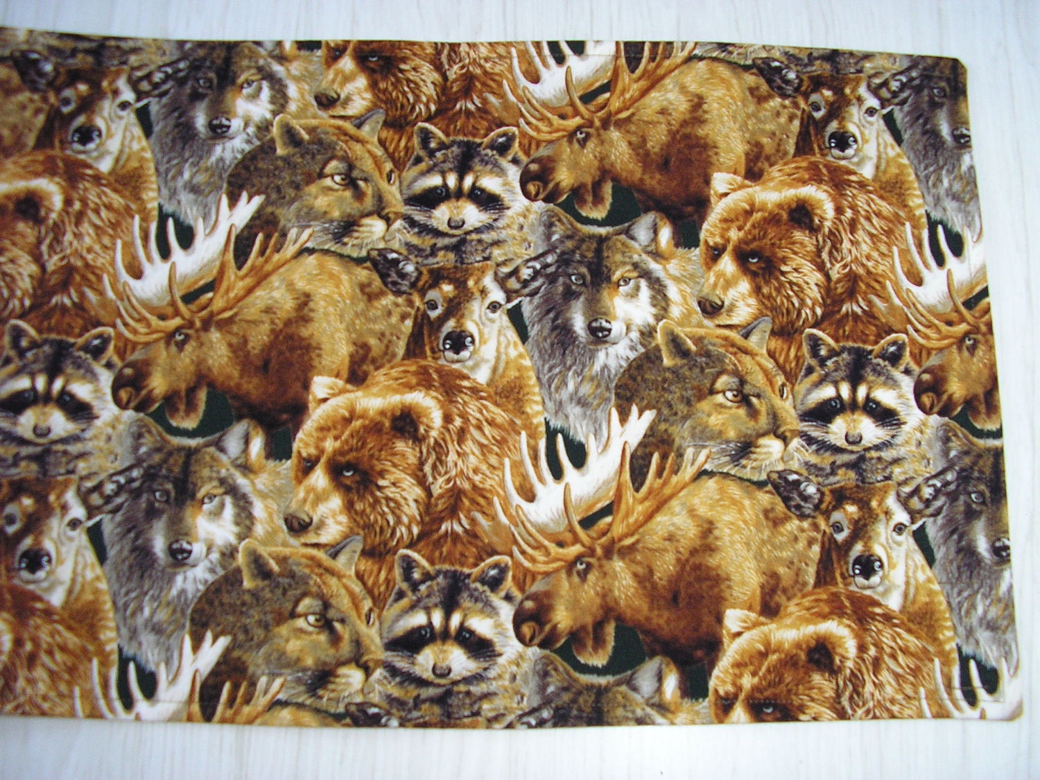 Table Runner Wildlife Bear Raccoon Wolf Reversible Solid Caramel