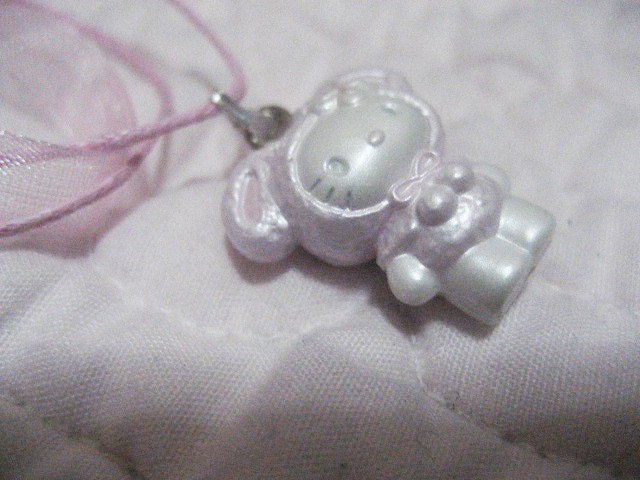Hello Kitty Light Pink Winter Outfit Ribbon Necklace. Kawaii. Harajuku. Sanrio