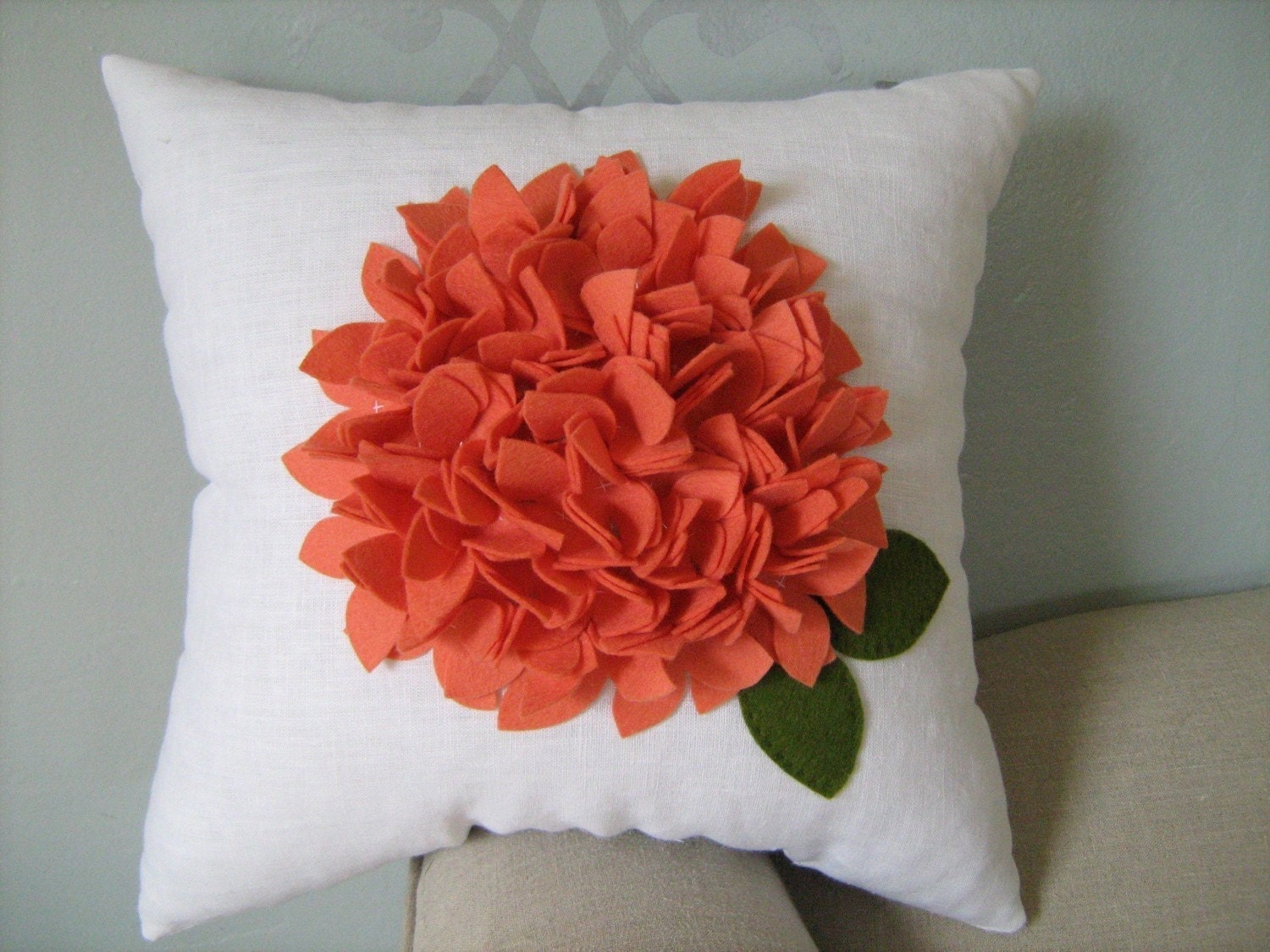 Hydrangea Pillow in Wool Coral Felt on White Linen - dedeetsyshop