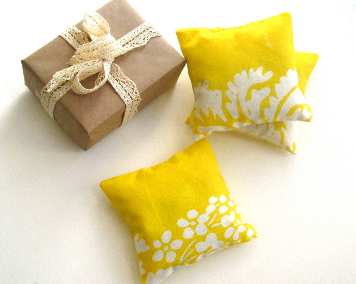 Marimekko Balsam Sachets SET of 3 - Aromatic Scandinavian Folk Yellow Vintage 1960s Linen - Yellow Gold Hostess Favours