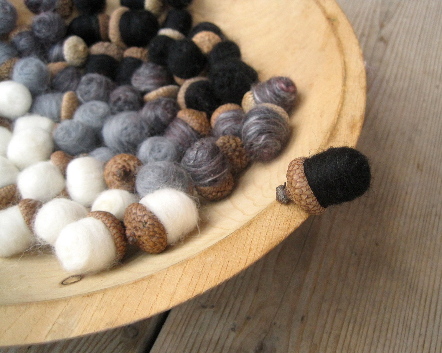 Felted Acorns Set of 60 Ombre / Wool Eco friendly Table Decor in Minimalist Rustic Black Gray Silver White (Ready To Ship) SALE