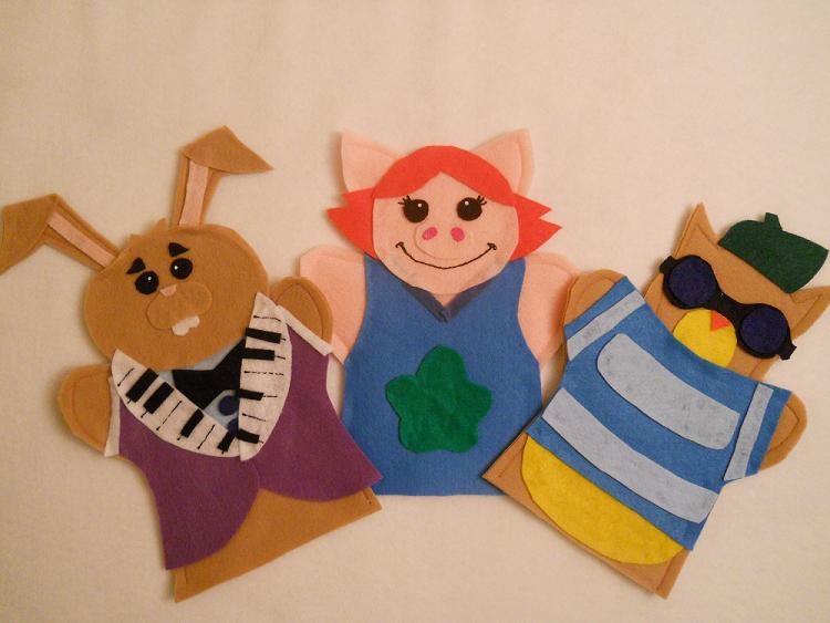 PATTY the PIG and the Sprout Sharing show  gang hand PUPPETS