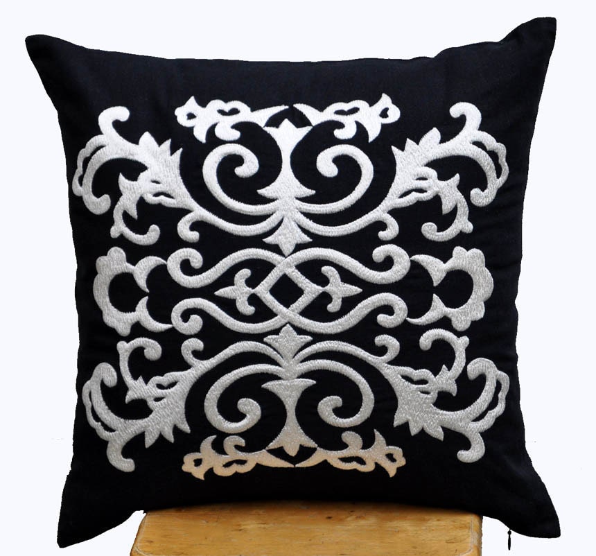 Damask Pillow Cover, Black Linen white damask embroidery, Decorative Throw Pillow Cover, Black & White Pillow Accent, 18 x 18 Pillow Case