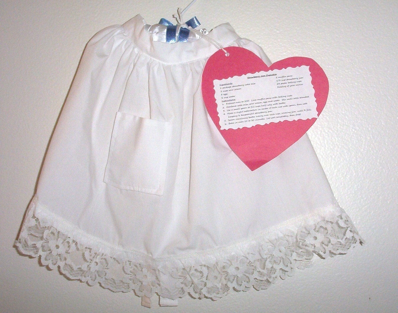 Child's Apron Size 2-8 years old