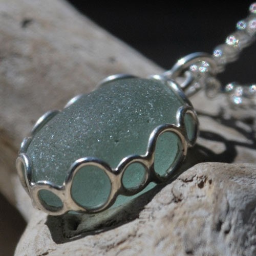 English Loop Sea Glass Pendant