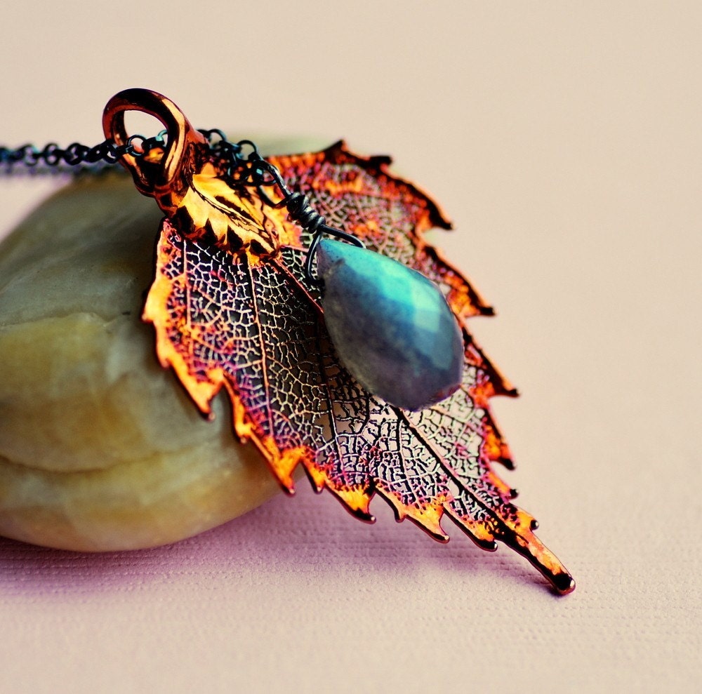 Flashy Birch Leaf Necklace - Genuine Birch Copper Plated Leaf and Flashy Labradorite Oxidized Silver