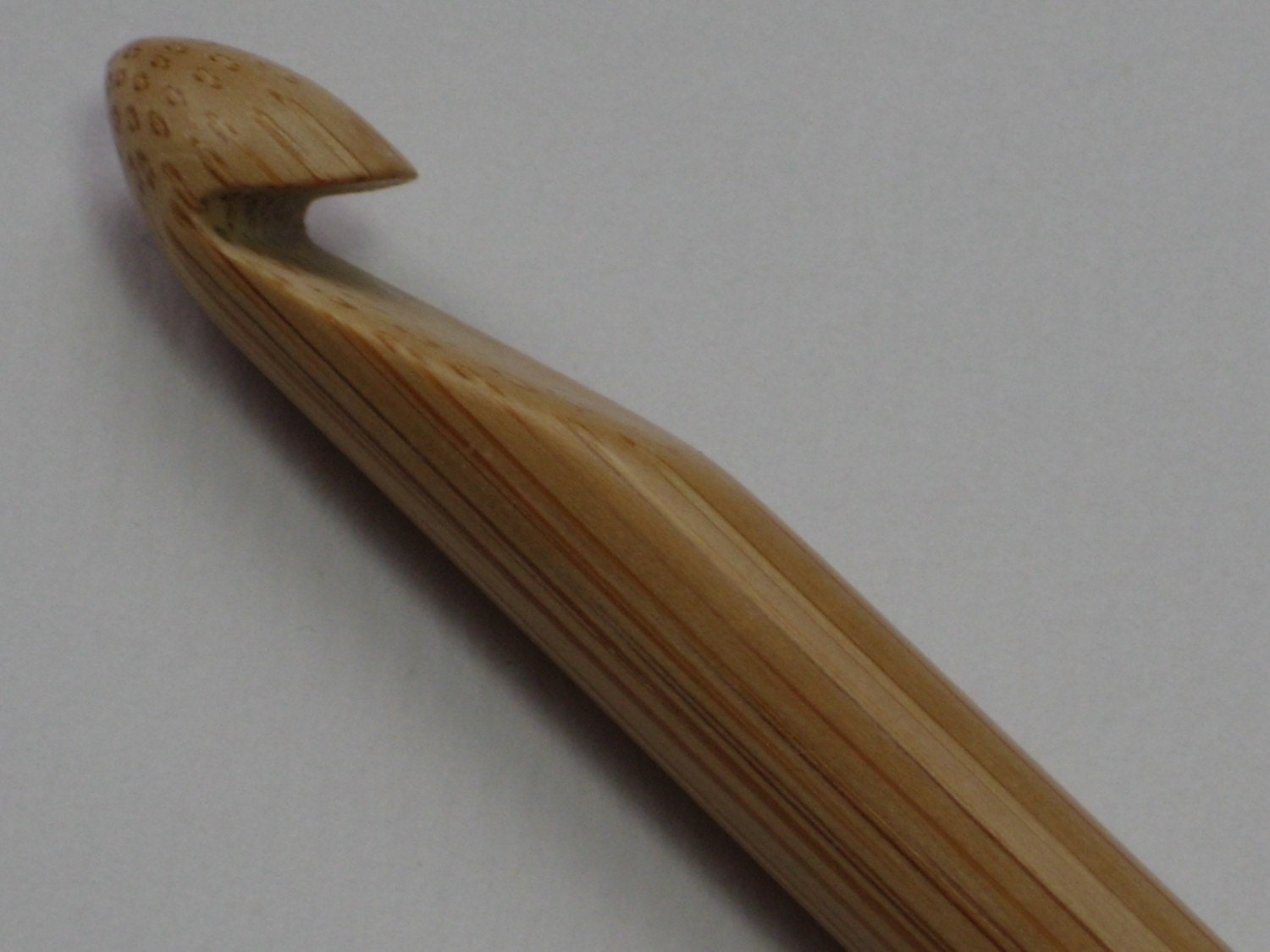 Jumbo Bamboo crochet hook SIZE 25 mm   US U  50 (We also have size P, Q, R and S)