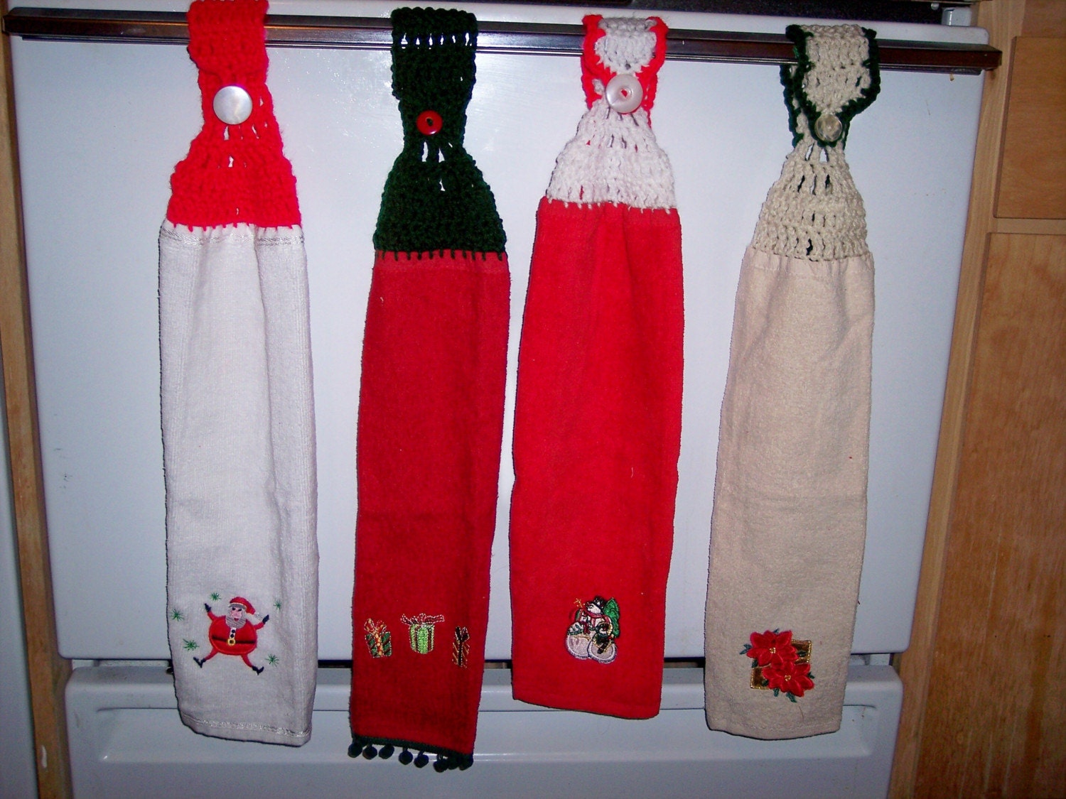 Full Fingertip Emroidered Crochet Top Holiday Towels