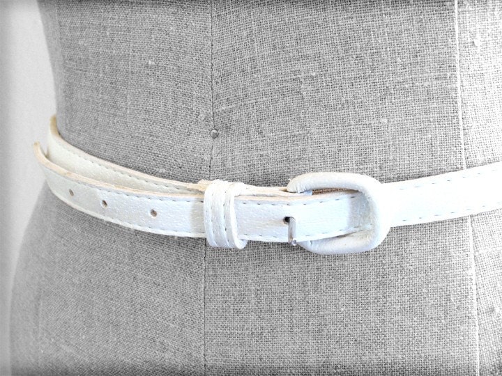 vintage thin WHITE leather BELT
