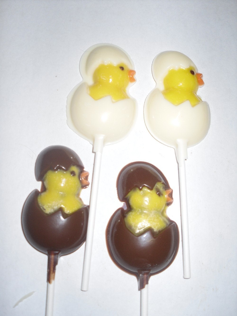 Adorable Baby Chicks in Eggs Lollipops