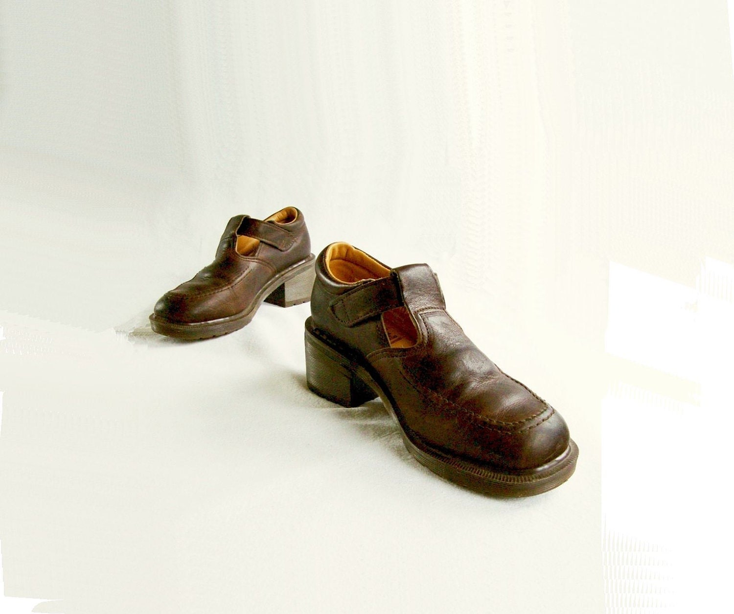 80s Shoes / Doc Martens Vintage 1980s Mary Jane Brown / 6
