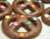Organic Dog Treats - Pampered Pooch Pretzels - Dog Treats Gourmet All Natural Organic Vegetarian - Shorty's Gourmet Treats