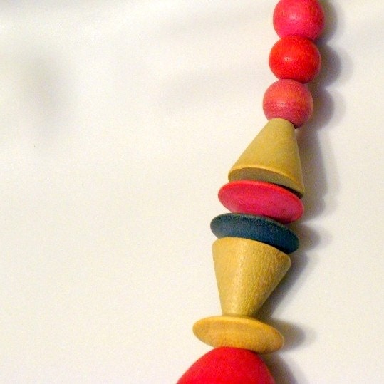 Vintage 1980 Chunky Wood Beaded Necklace