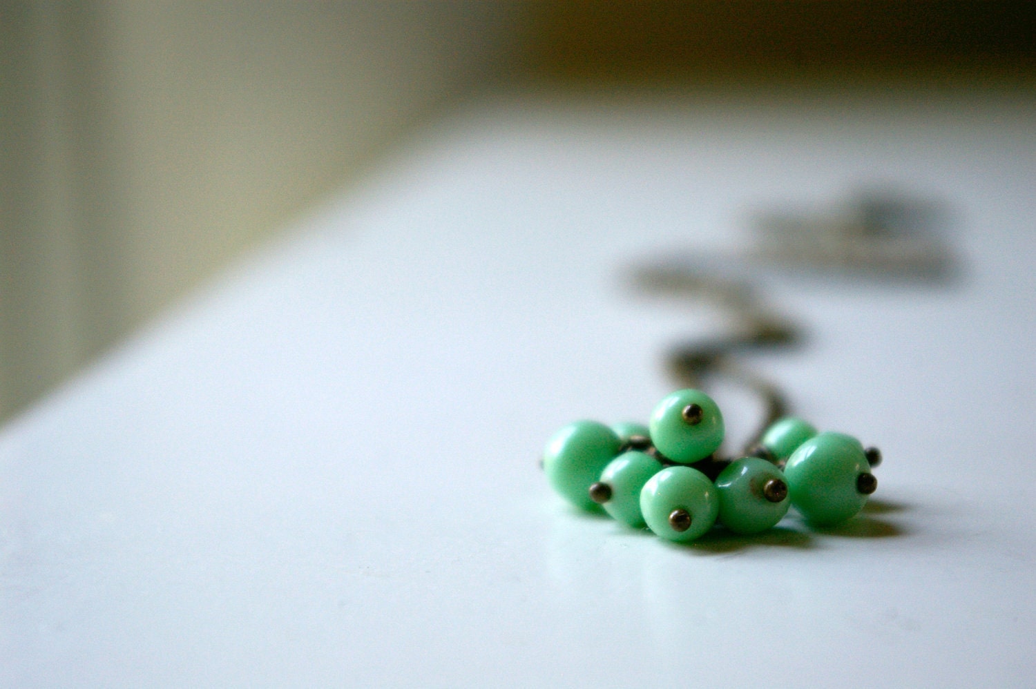 minty necklace. vintage mint green glass beads on antiqued bronze.