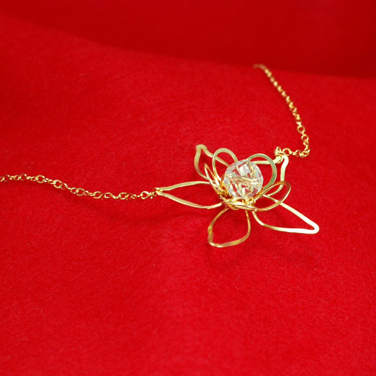 Eco Friendly 14k Gold Fill 3D Petals Pendant Necklace Flower Necklace
