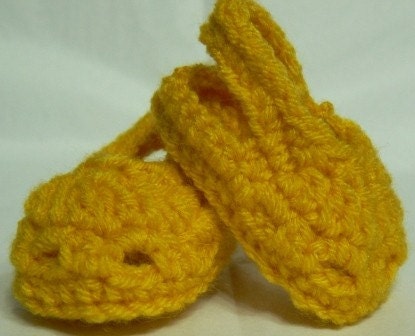 Croc Inspired Baby slippers (premie-newborn)
