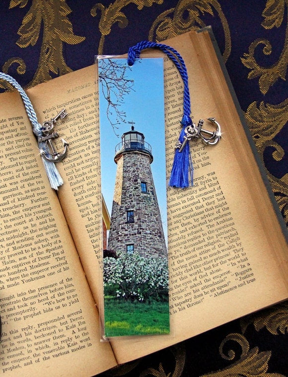 Scenic Charlotte Genesee Cobblestone Lighthouse Laminated Photo Bookmark w/Tibet Silver Anchor & Key Charms Beads