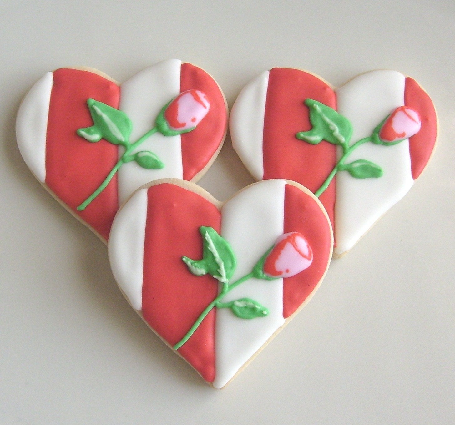 Heart with Rose  Cookie Favors - Heart Wedding Decorated Cookie Favors - Heart Cookies - 1 Dozen
