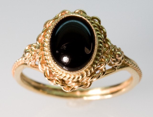Oval Onyx Ring - in 14K Yellow Gold