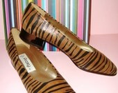 CHIC FIERCE WILD LEATHER VTG 80s SLIP ON TIGER LOAFERS