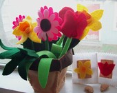 Felt Flower Pattern - Instant Download- Daffodil, Tulip and Daisy Pattern - FLOWER GARDEN Ebook