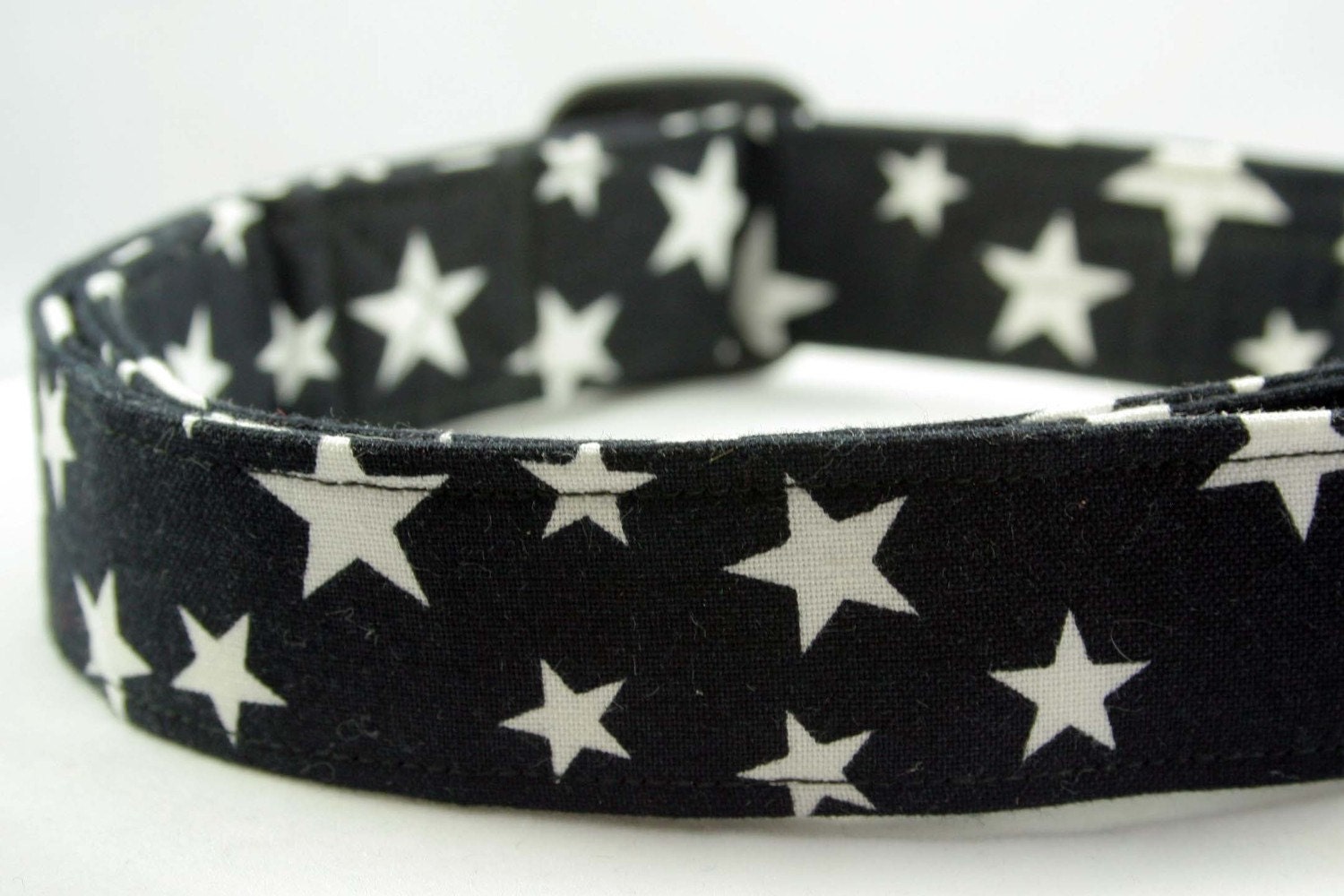 Dog Collar: Black and White Star