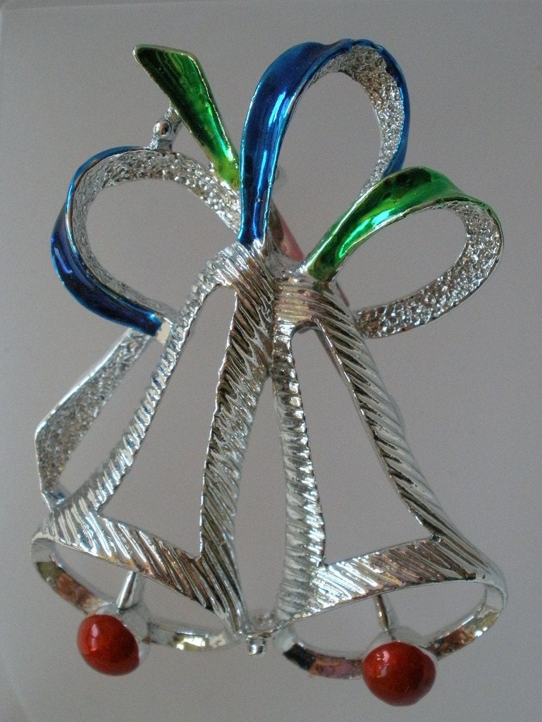 Vintage Christmas Bell Pin - Gerry's