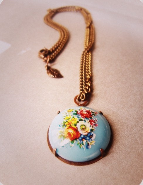 FREE SHIPPING - Floral Necklace